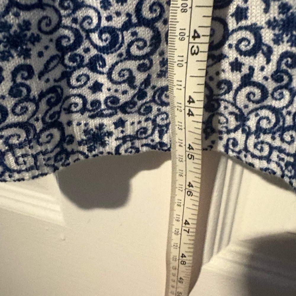 Sahalie Floral Long Sleeve Sweater Dress in Blue and White - Picture 3 of 9